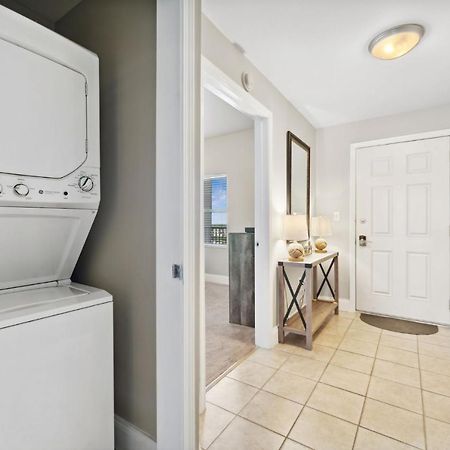 Ocean View 10Th Floor Condo At The Laketown Wharf 1004 Panama City Beach Buitenkant foto